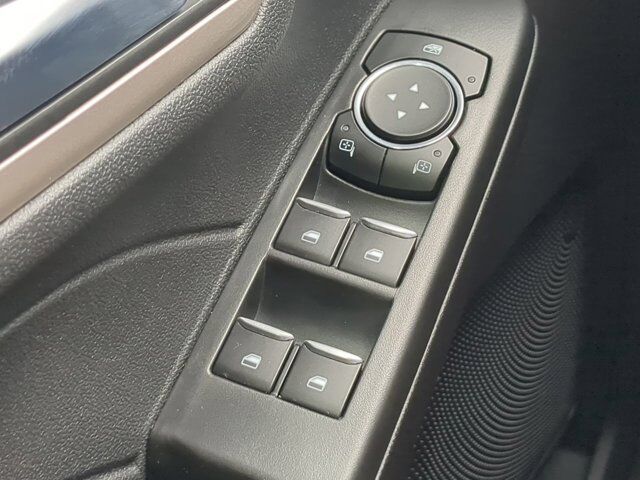 2022 Ford Escape SEL Appleton WI