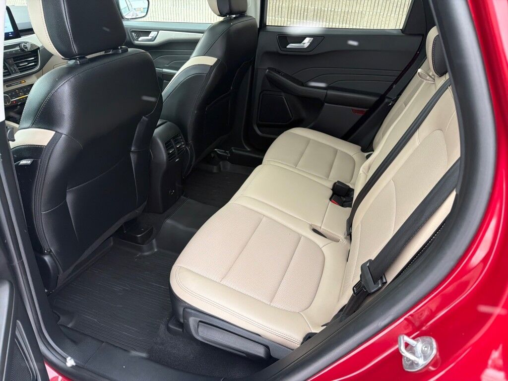 2022 Ford Escape SEL Cooperstown NY