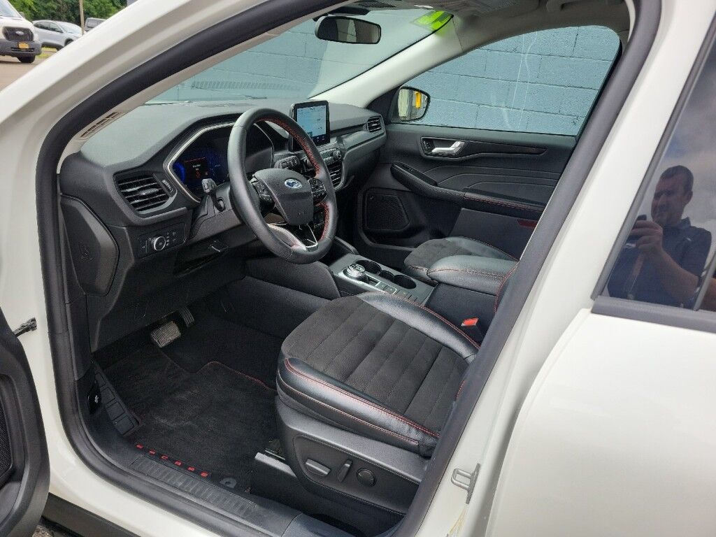 2022 Ford Escape SEL - Photo 10