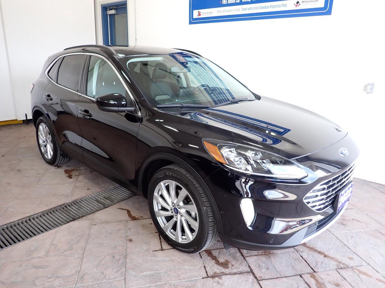 2022 Ford Escape Titanium* Hybrid* AWD LEATHER NAVI SUNROOF