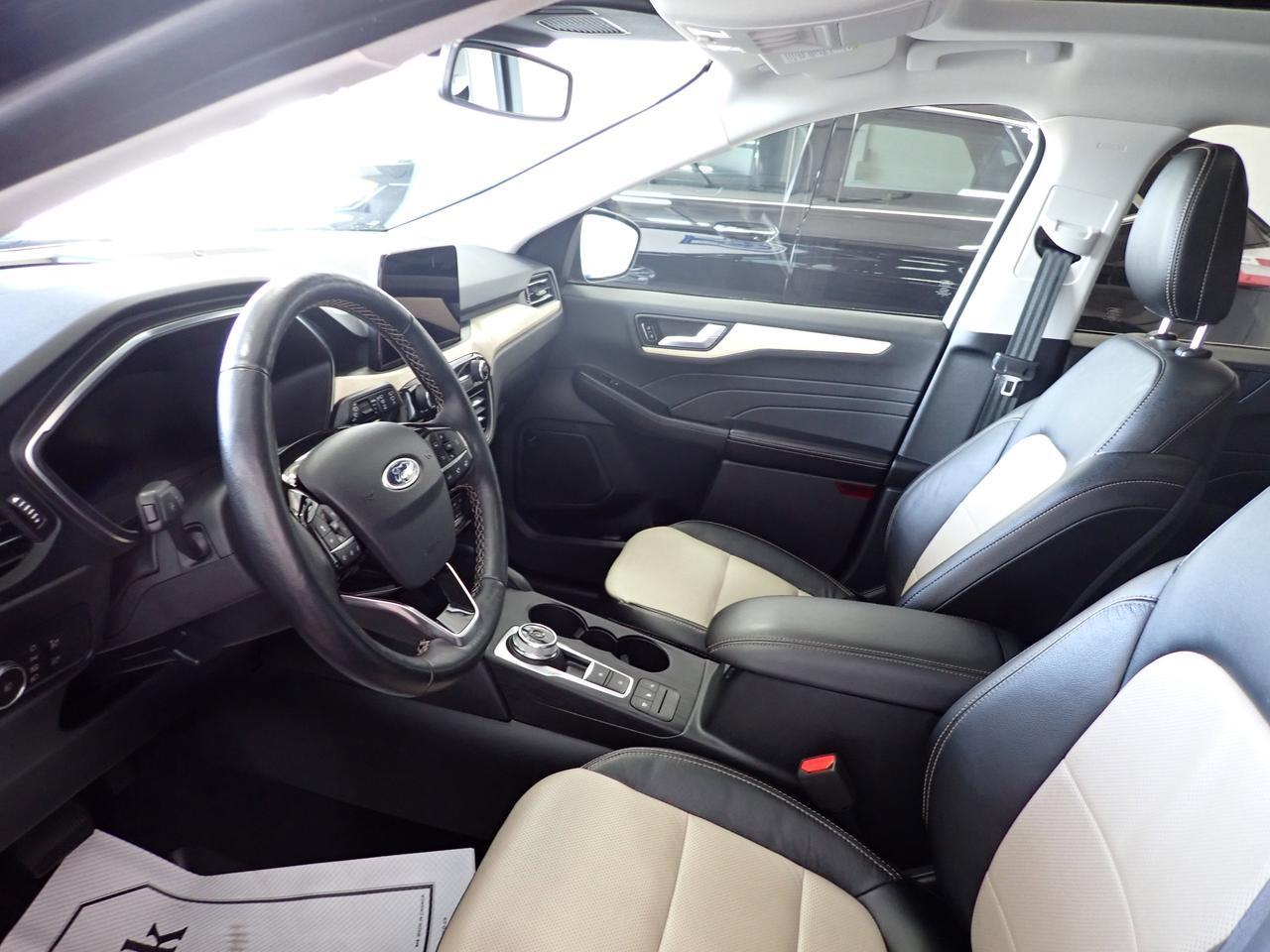 2022 Ford Escape Titanium* Hybrid* AWD LEATHER NAVI SUNROOF Listowel ON