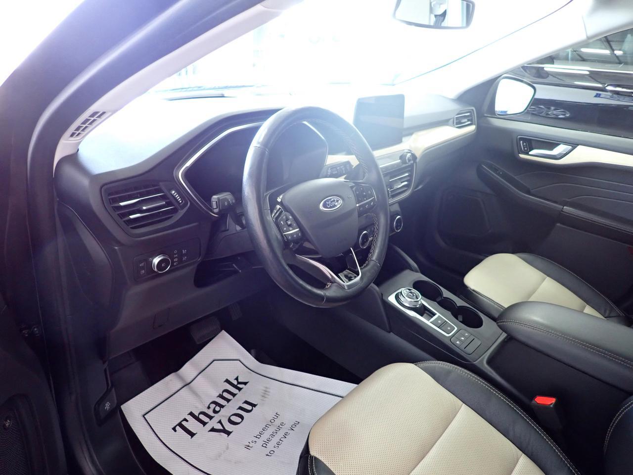 2022 Ford Escape Titanium* Hybrid* AWD LEATHER NAVI SUNROOF Listowel ON