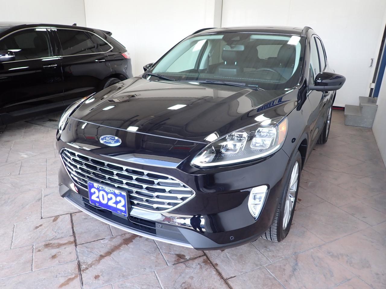 2022 Ford Escape Titanium* Hybrid* AWD LEATHER NAVI SUNROOF Listowel ON