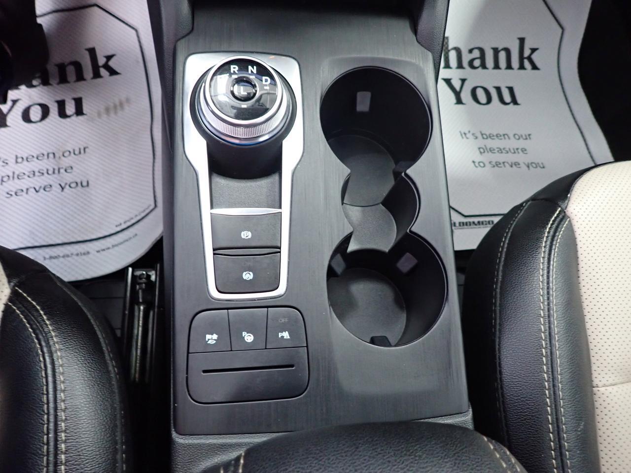 2022 Ford Escape Titanium* Hybrid* AWD LEATHER NAVI SUNROOF Listowel ON