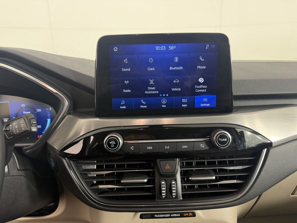 2022 Ford Escape Titanium Hybrid AWD Maumee OH