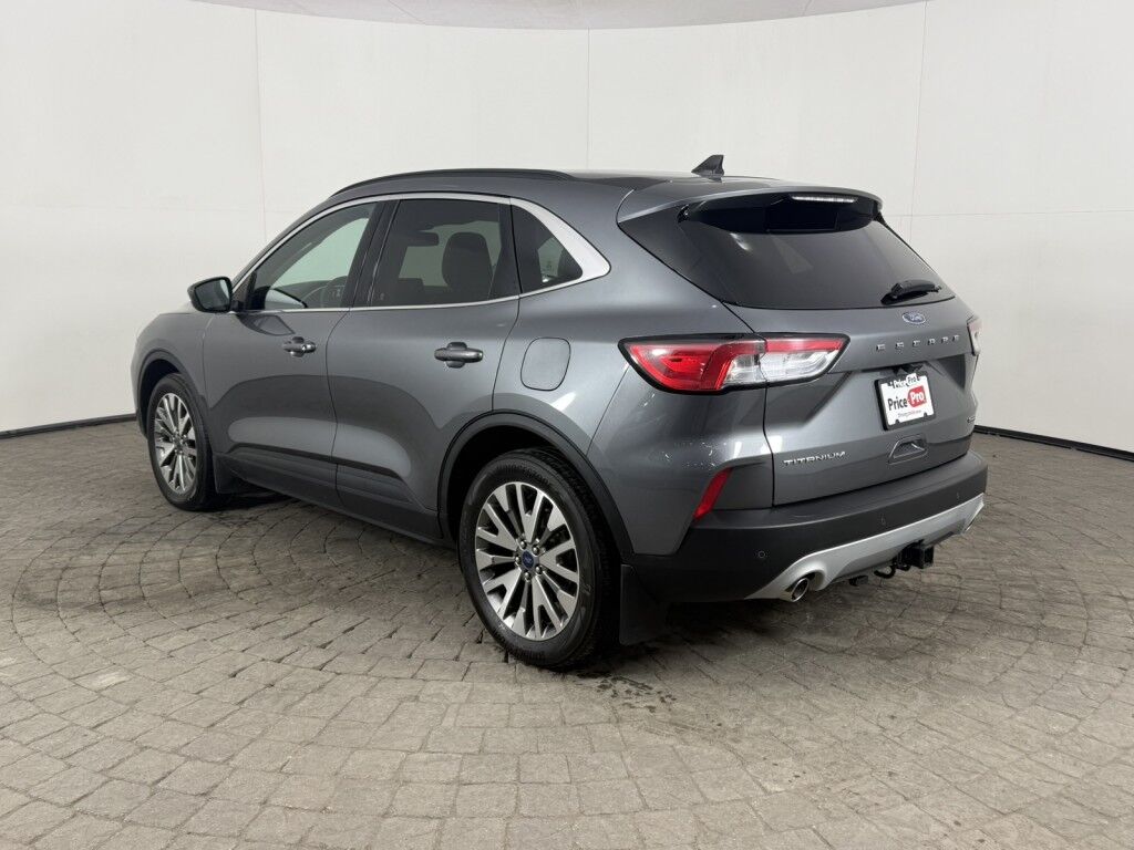2022 Ford Escape Titanium Hybrid AWD Maumee OH