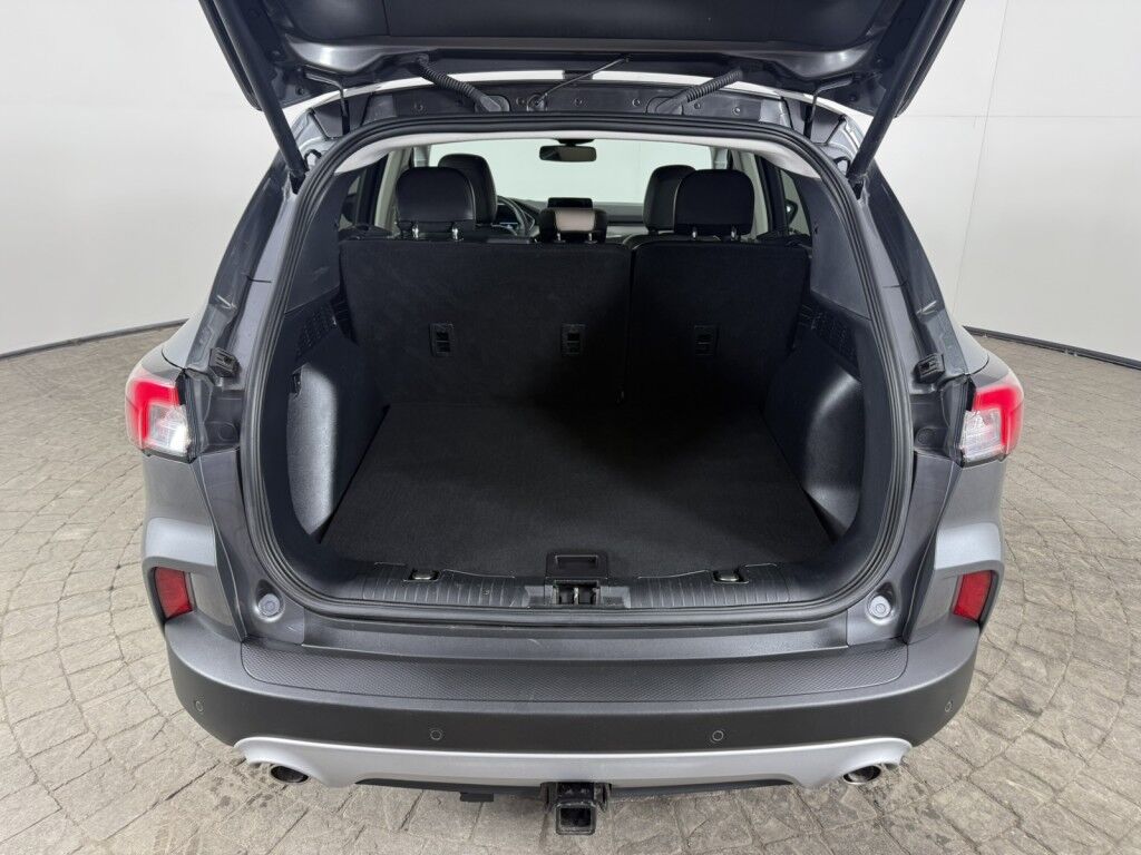 2022 Ford Escape Titanium Hybrid AWD Maumee OH