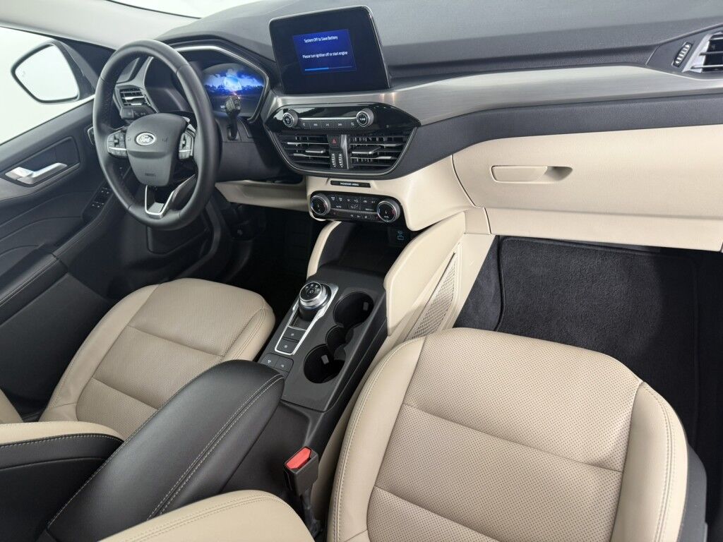 2022 Ford Escape Titanium Hybrid AWD Maumee OH