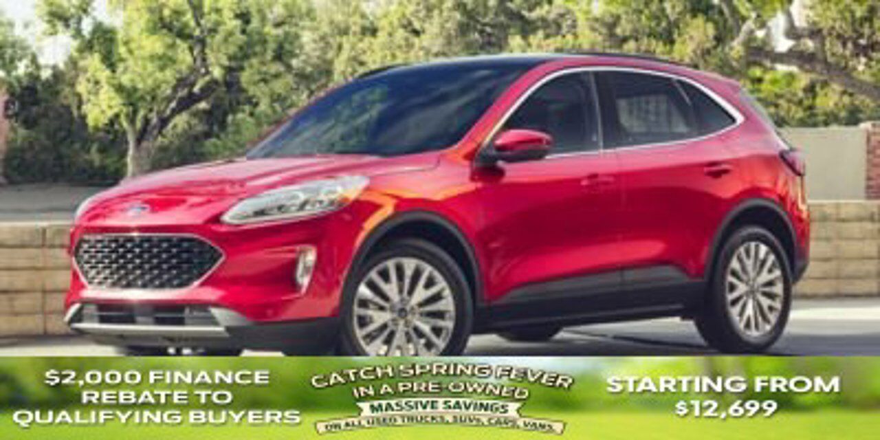 2022 Ford Escape Titanium Hybrid