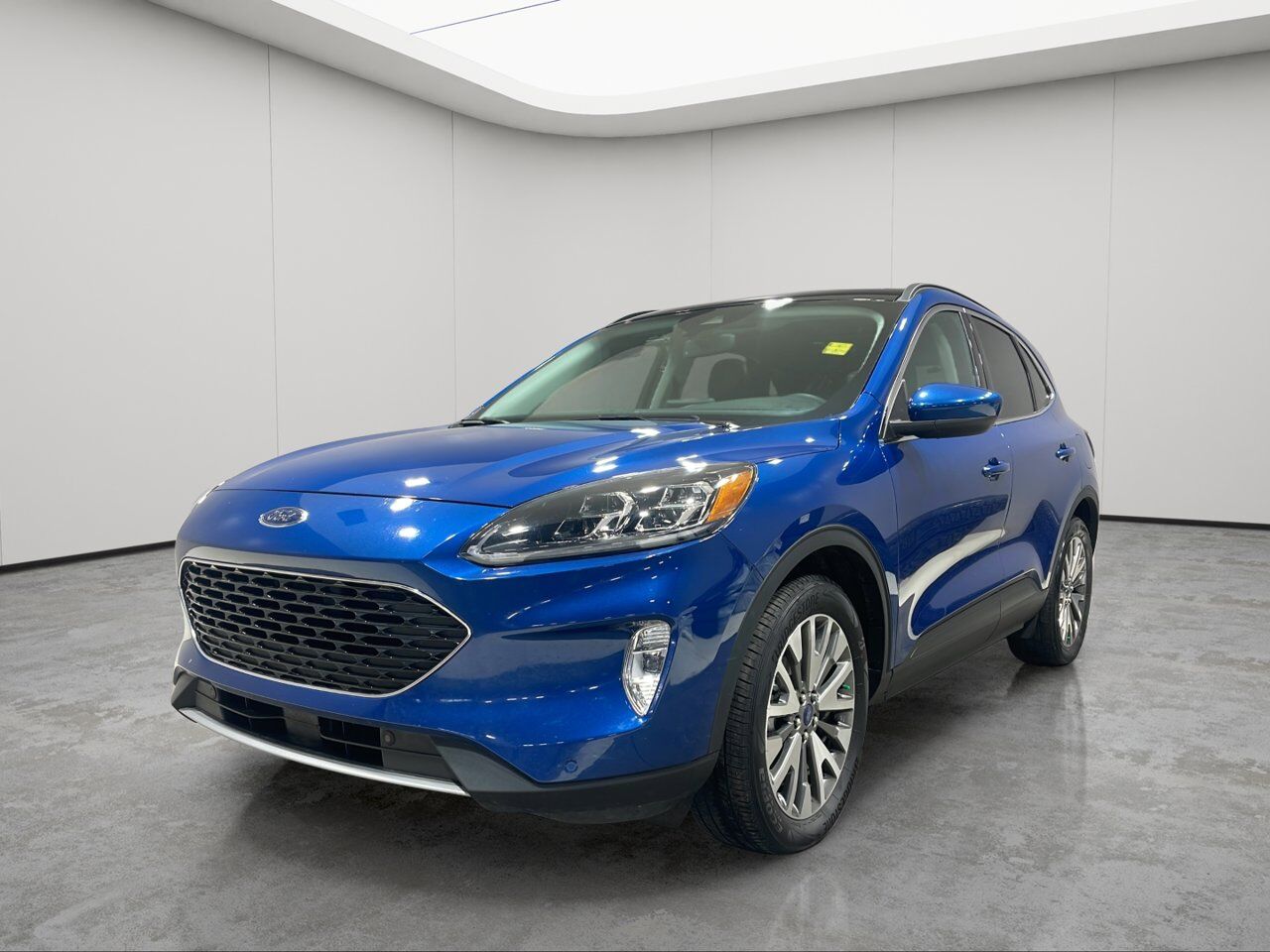 2022 Ford Escape Titanium Hybrid