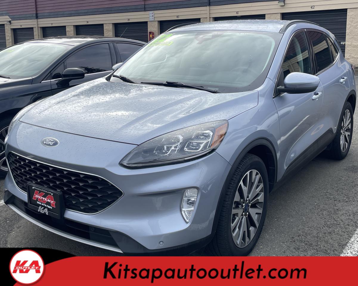 2022 Ford Escape Titanium Hybrid Sport Utility 4D
