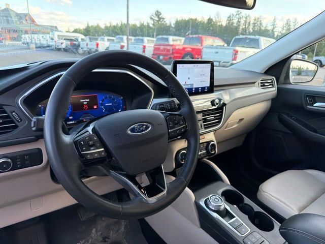 2022 Ford Escape Titanium Pine River MN