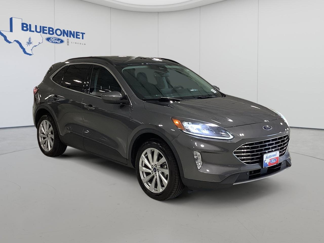 2022 Ford Escape Titanium