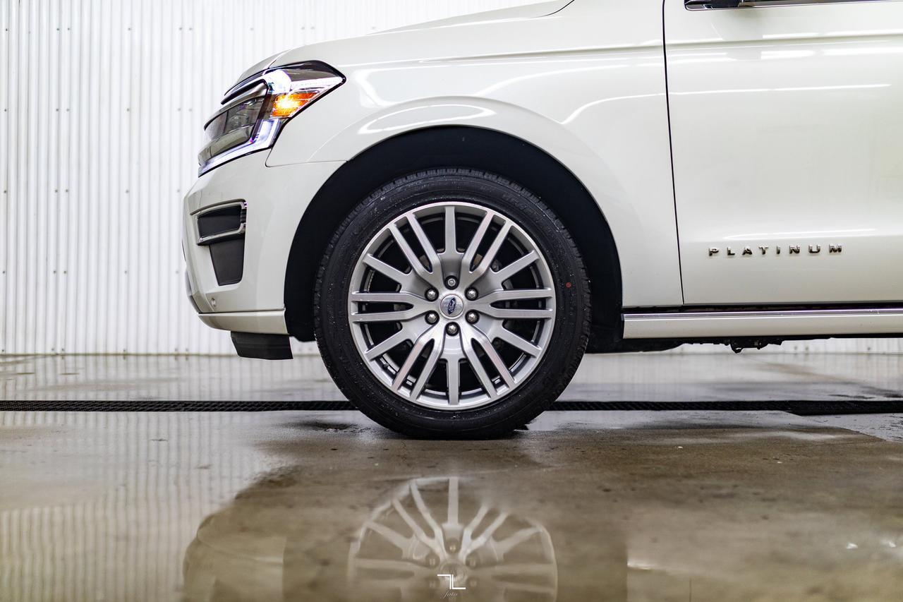 2022 Ford Expedition AWD Platinum Leather Roof Nav BCam Red Deer AB