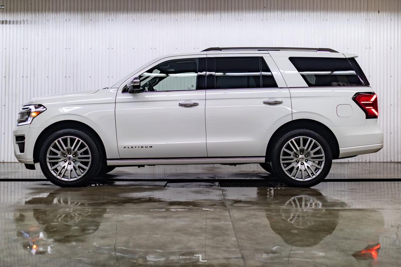 2022 Ford Expedition AWD Platinum Leather Roof Nav BCam Red Deer AB