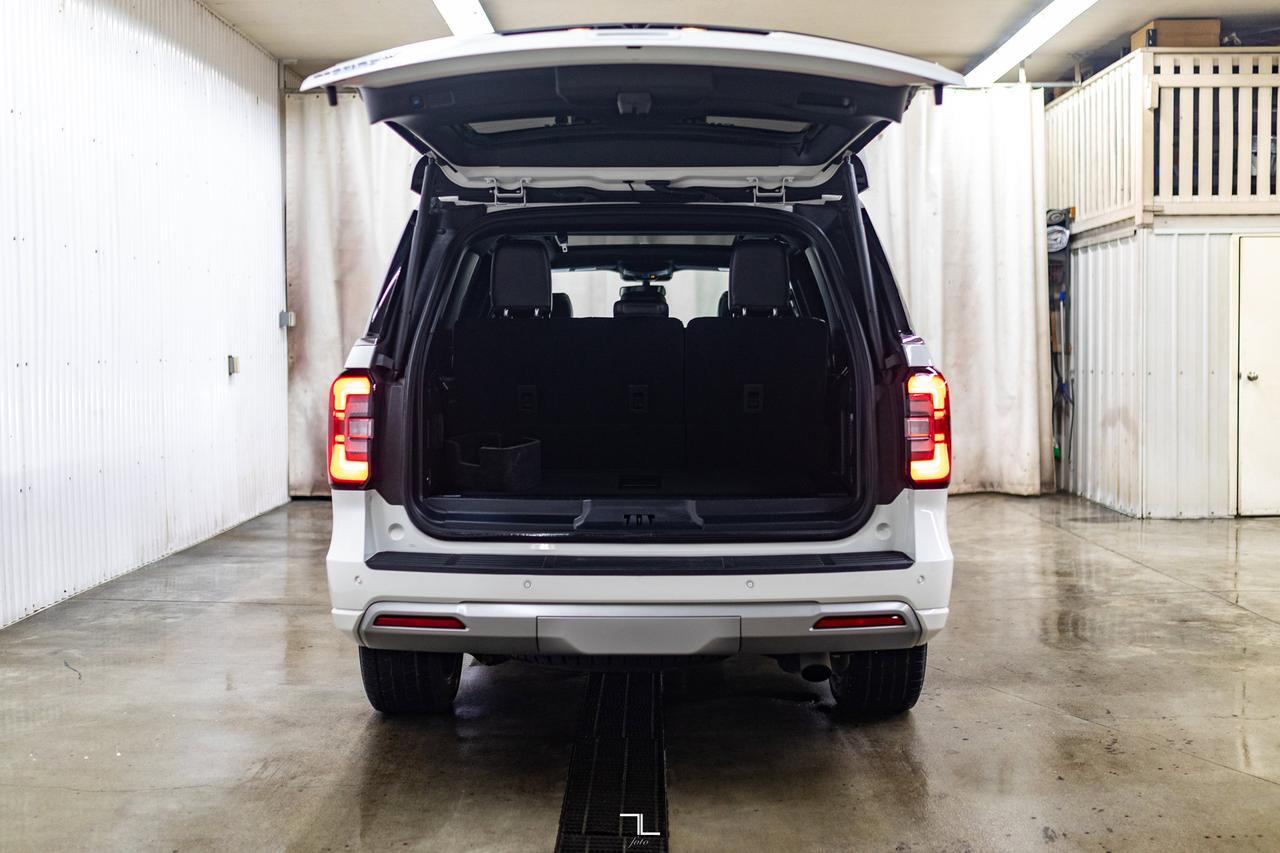 2022 Ford Expedition AWD Platinum Leather Roof Nav BCam Red Deer AB