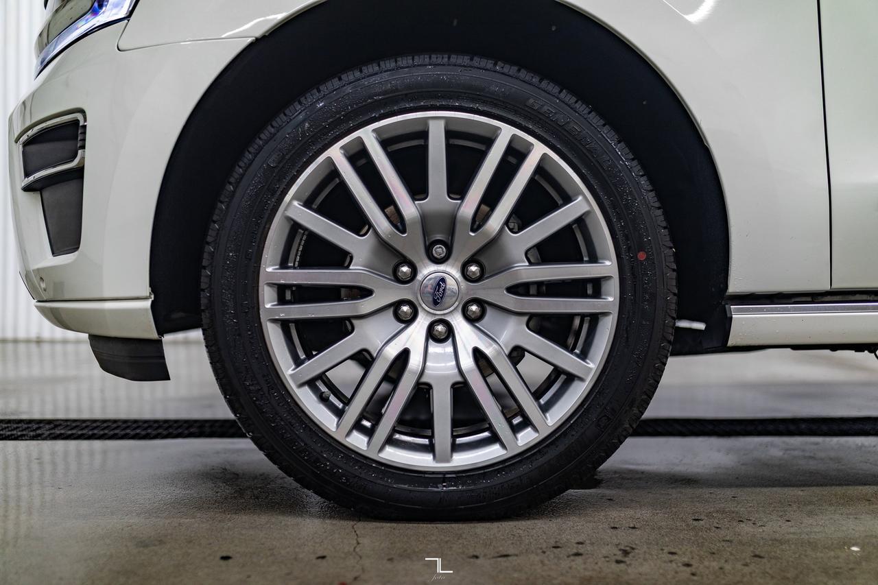 2022 Ford Expedition AWD Platinum Leather Roof Nav BCam Red Deer AB