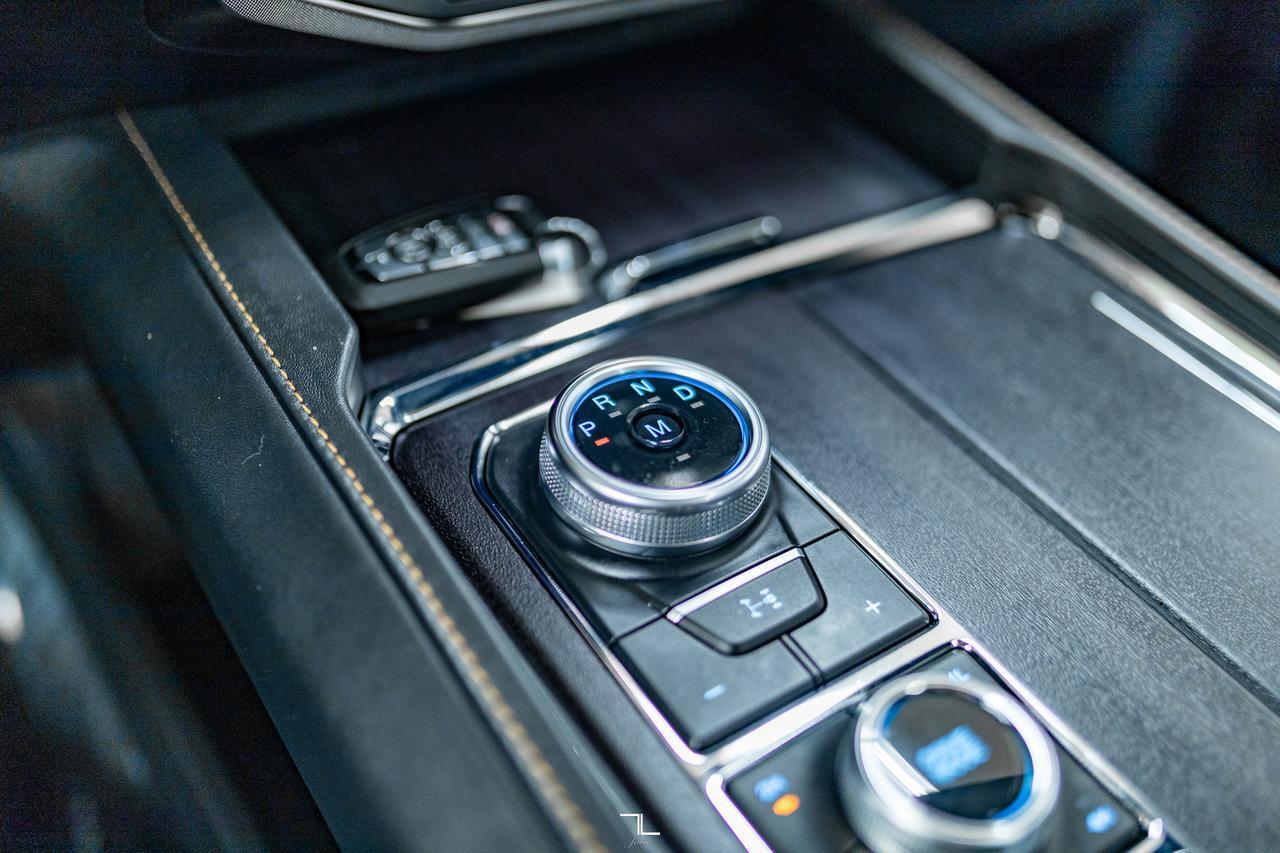 2022 Ford Expedition AWD Platinum Leather Roof Nav BCam Red Deer AB