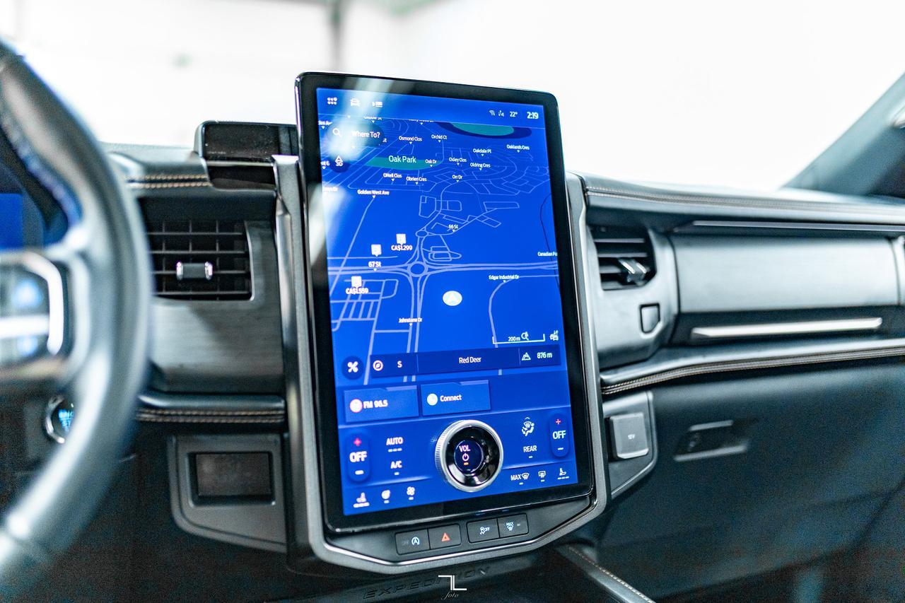 2022 Ford Expedition AWD Platinum Leather Roof Nav BCam Red Deer AB