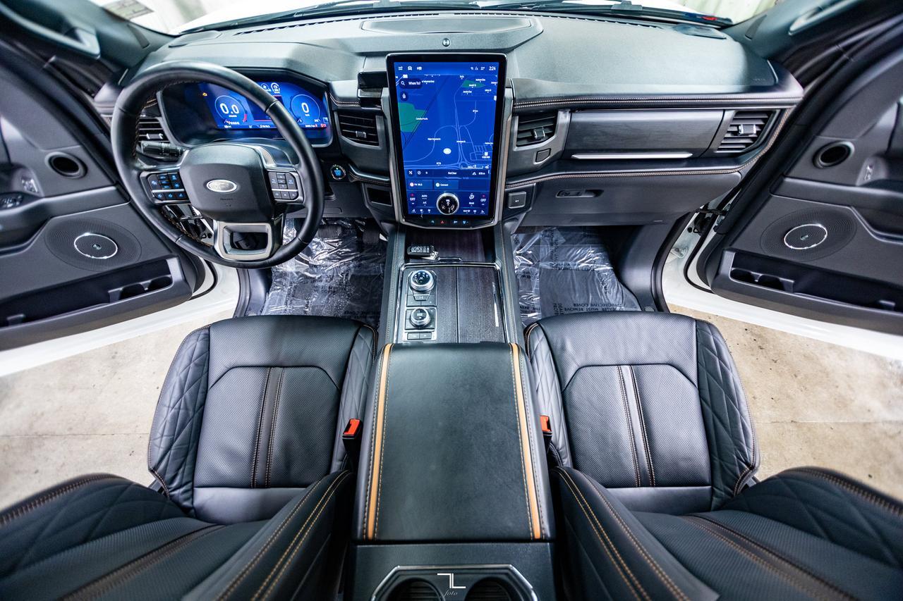 2022 Ford Expedition AWD Platinum Leather Roof Nav BCam Red Deer AB