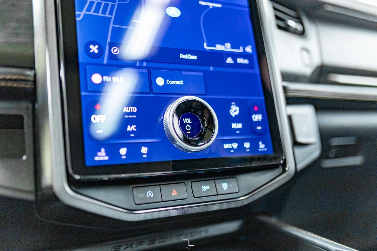 2022 Ford Expedition AWD Platinum Leather Roof Nav BCam Red Deer AB