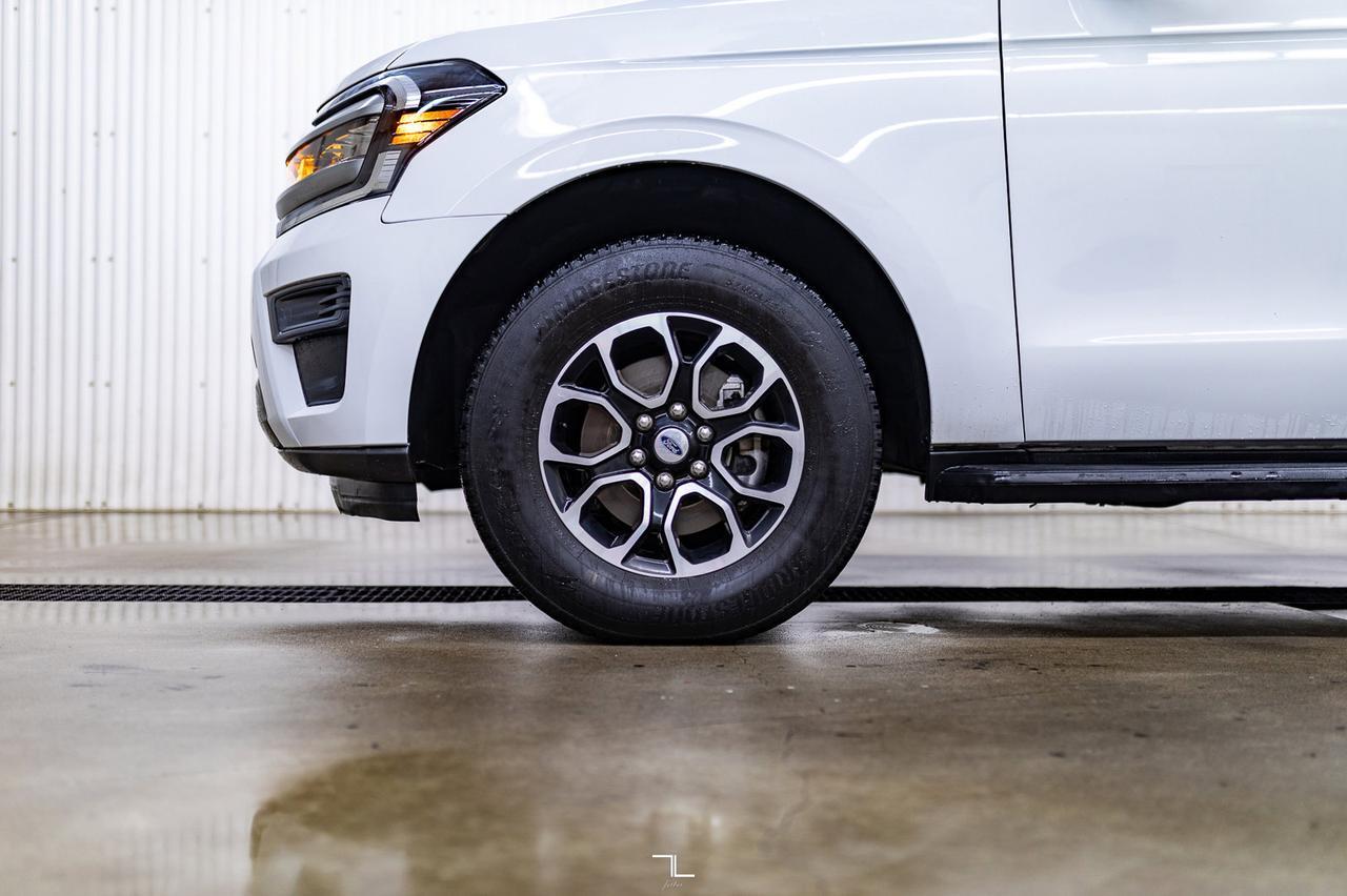 2022 Ford Expedition AWD SSV BCam 3rd Row Red Deer AB