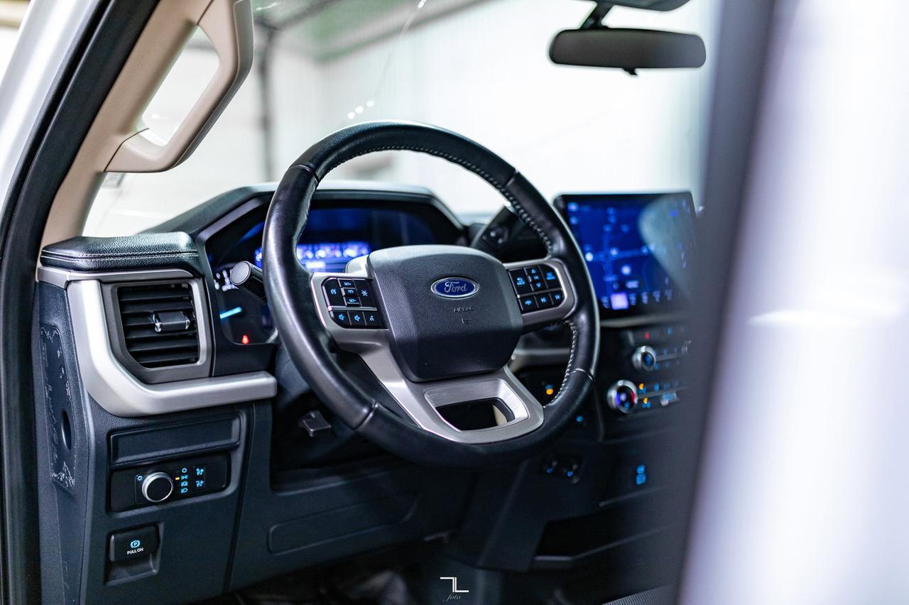 2022 Ford Expedition AWD SSV BCam 3rd Row Red Deer AB