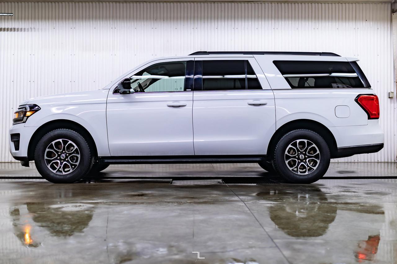 2022 Ford Expedition AWD SSV BCam 3rd Row Red Deer AB