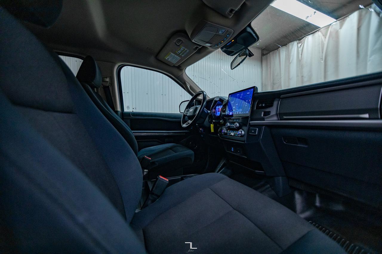 2022 Ford Expedition AWD SSV BCam 3rd Row Red Deer AB