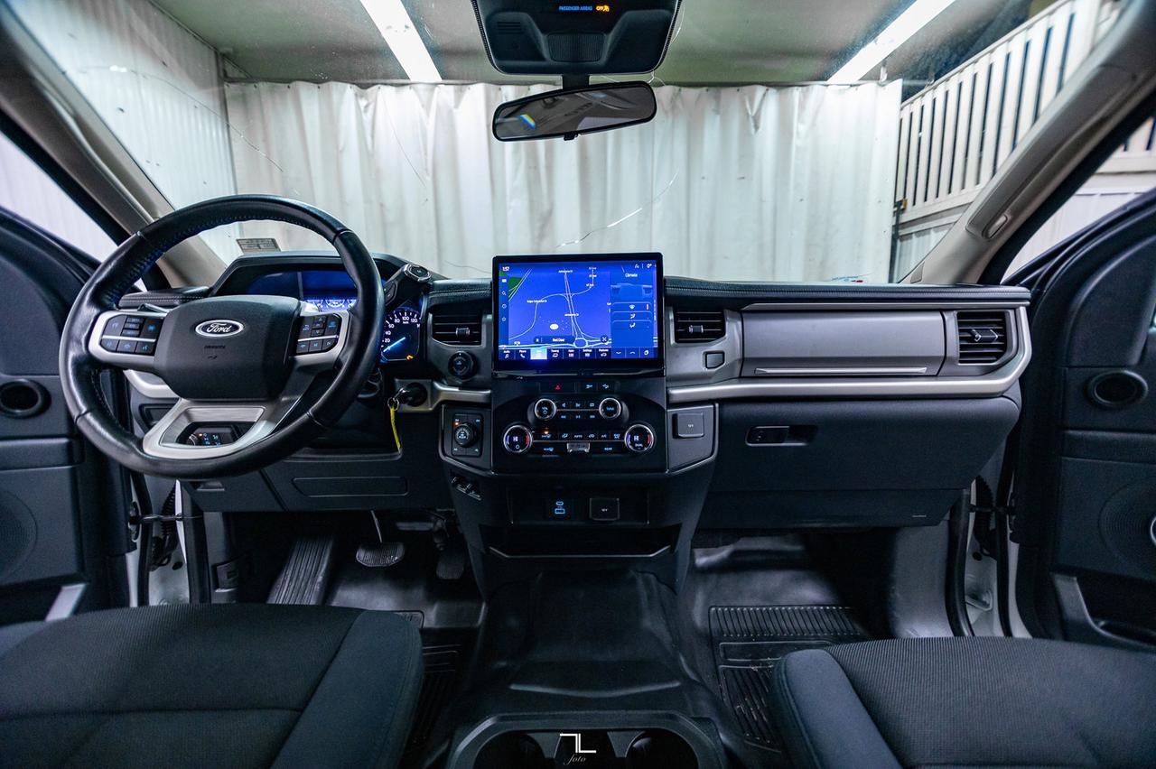 2022 Ford Expedition AWD SSV Nav BCam 3rd Row Red Deer AB