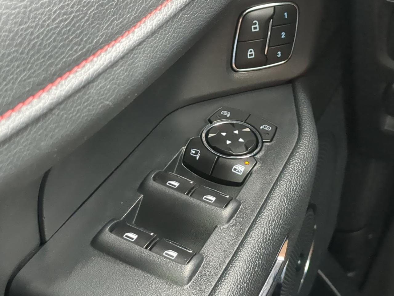 2022 Ford Expedition Limited Appleton WI