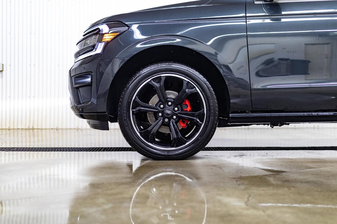 2022 Ford Expedition Max 4x4 Limited Stealth Leather Roof Nav BCam Red Deer AB