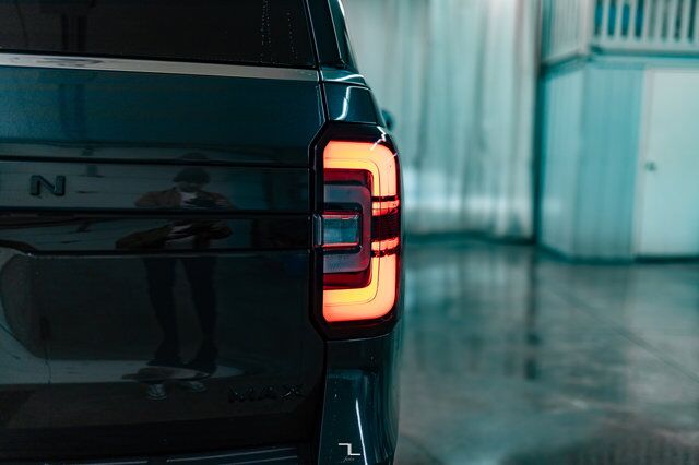 2022 Ford Expedition Max 4x4 Limited Stealth Leather Roof Nav BCam Red Deer AB