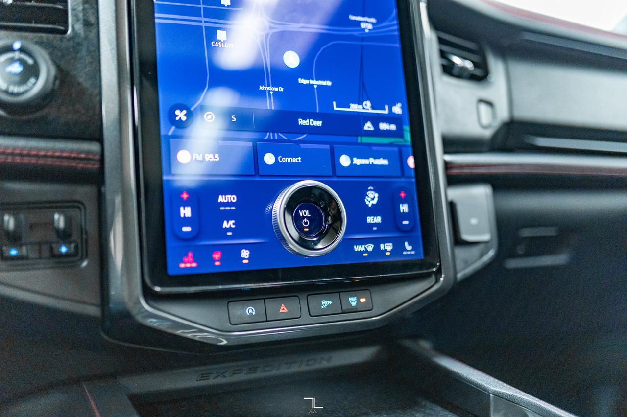 2022 Ford Expedition Max 4x4 Limited Stealth Leather Roof Nav BCam Red Deer AB