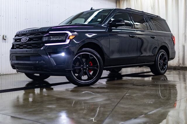 2022 Ford Expedition Max 4x4 Limited Stealth Leather Roof Nav BCam Red Deer AB