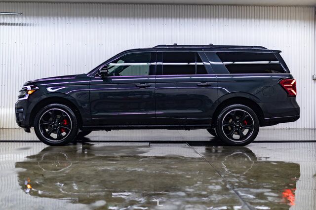 2022 Ford Expedition Max 4x4 Limited Stealth Leather Roof Nav BCam Red Deer AB
