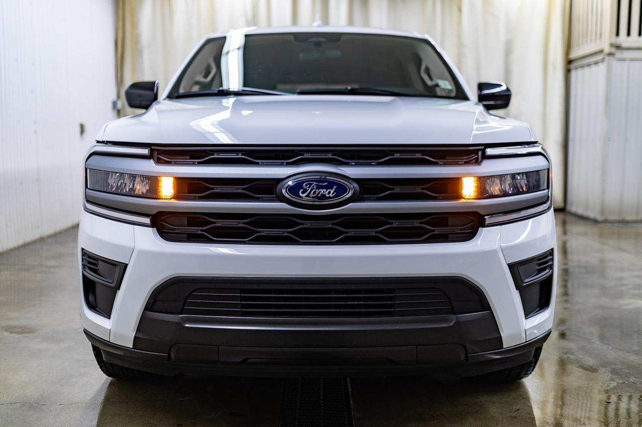 2022 Ford Expedition Max 4x4 SSV Nav BCam Red Deer AB