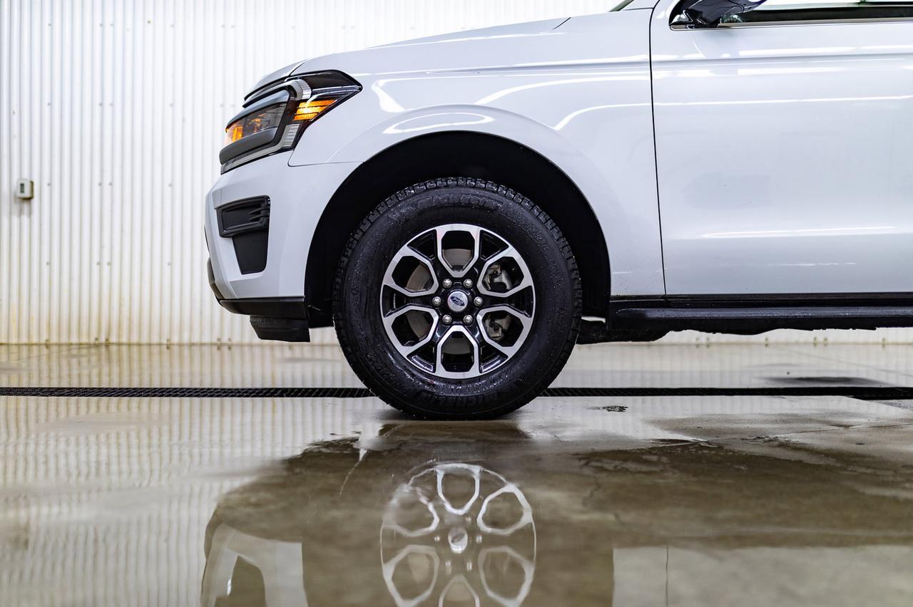 2022 Ford Expedition Max 4x4 SSV Nav BCam Red Deer AB