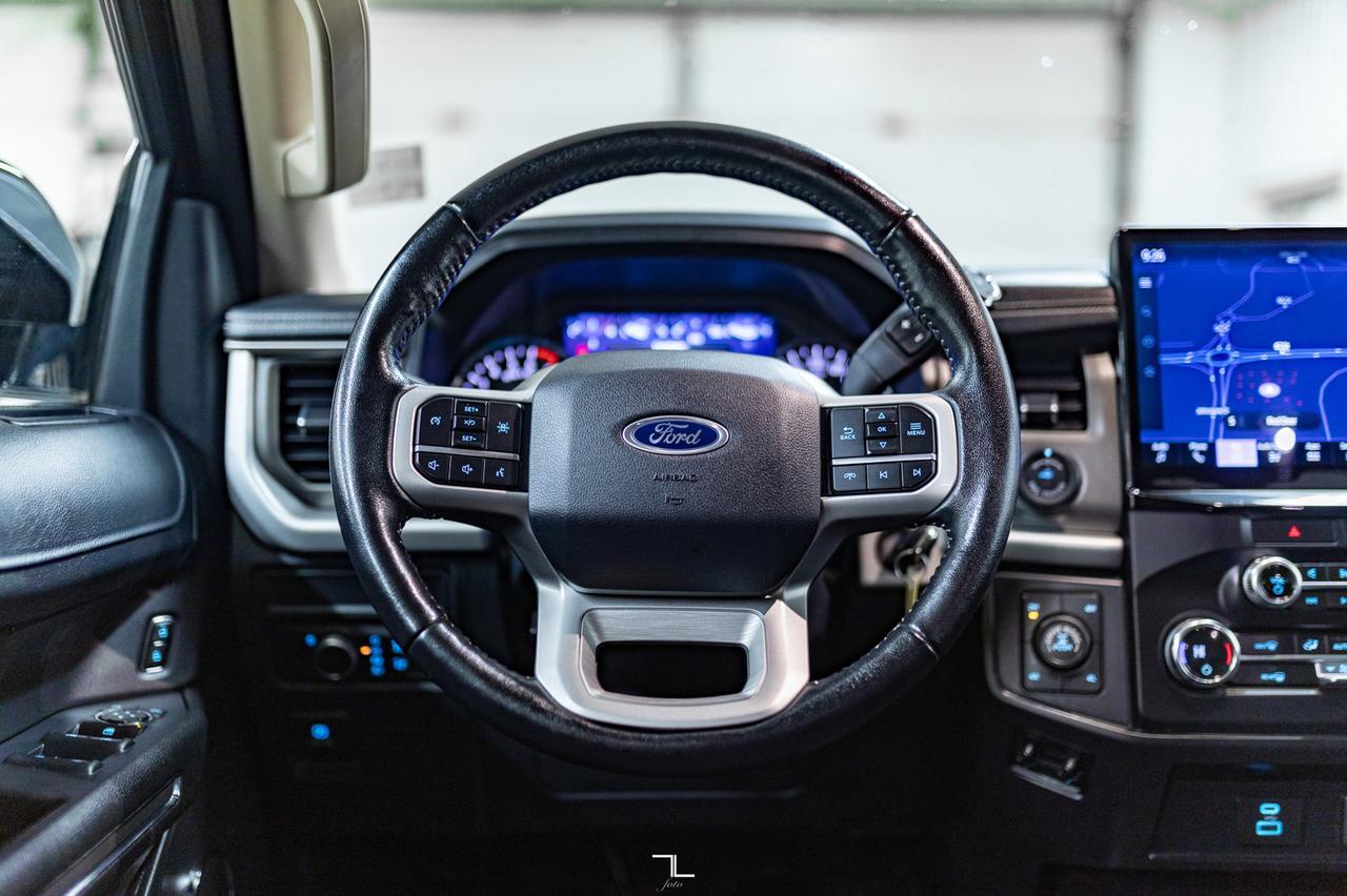 2022 Ford Expedition Max 4x4 SSV Nav BCam Red Deer AB