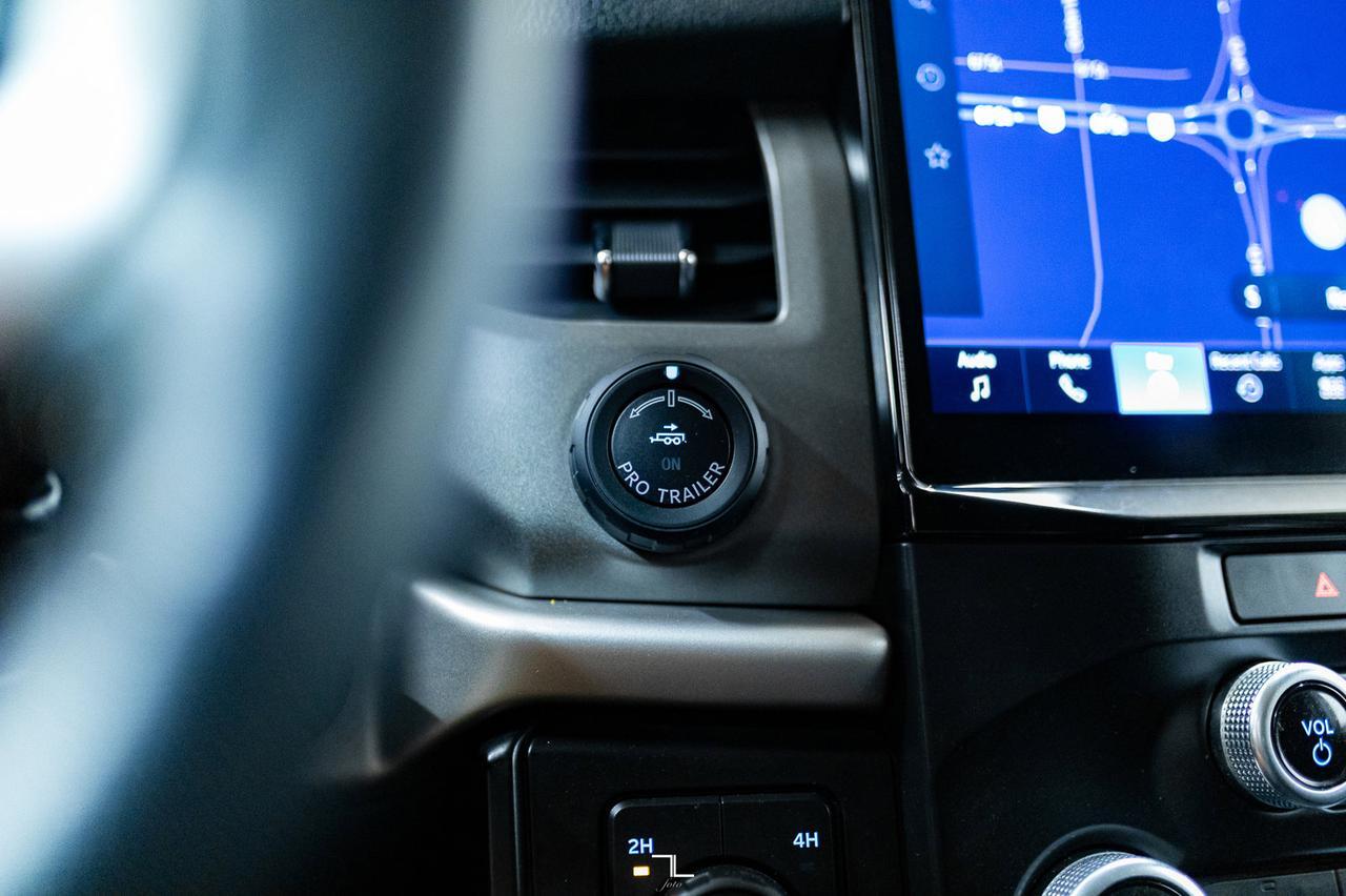 2022 Ford Expedition Max 4x4 SSV Nav BCam Red Deer AB