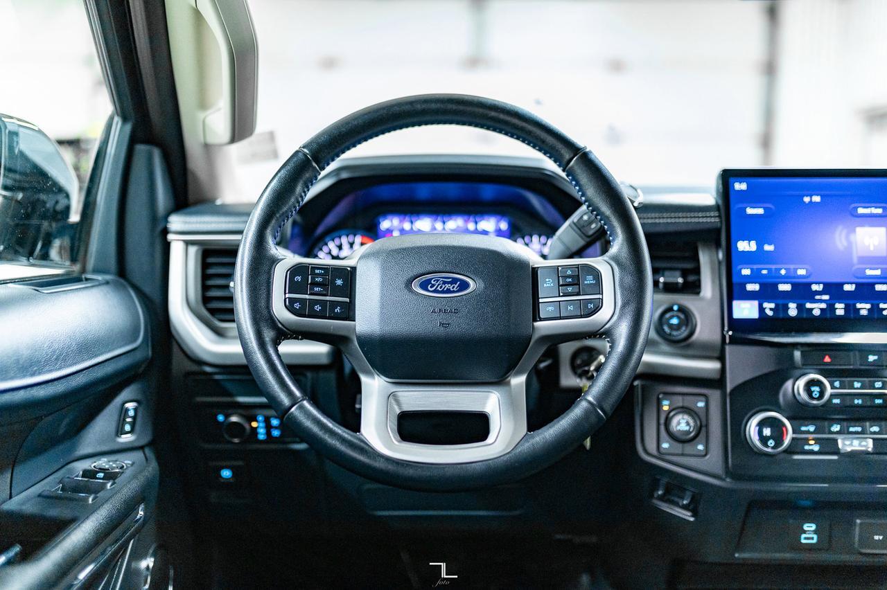 2022 Ford Expedition Max 4x4 SSV Nav BCam Red Deer AB