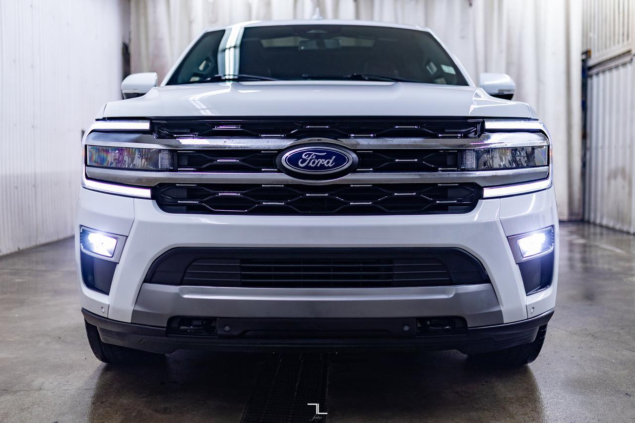 2022 Ford Expedition Max AWD Limited Leather Roof Nav BCam Red Deer AB