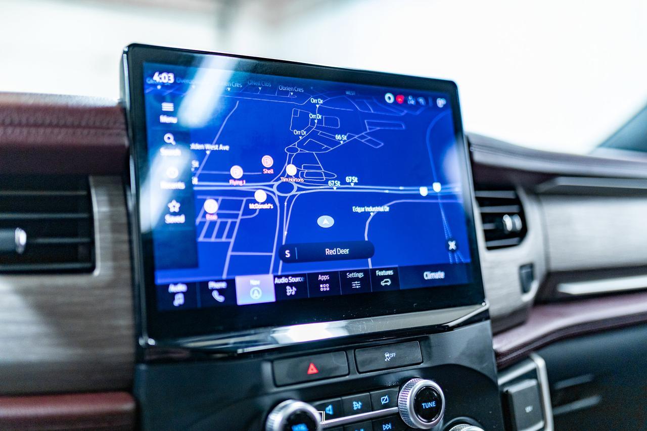 2022 Ford Expedition Max AWD Limited Leather Roof Nav BCam Red Deer AB