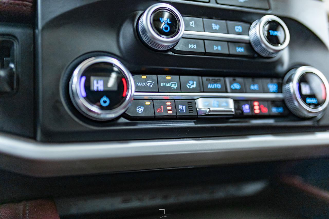 2022 Ford Expedition Max AWD Limited Leather Roof Nav BCam Red Deer AB