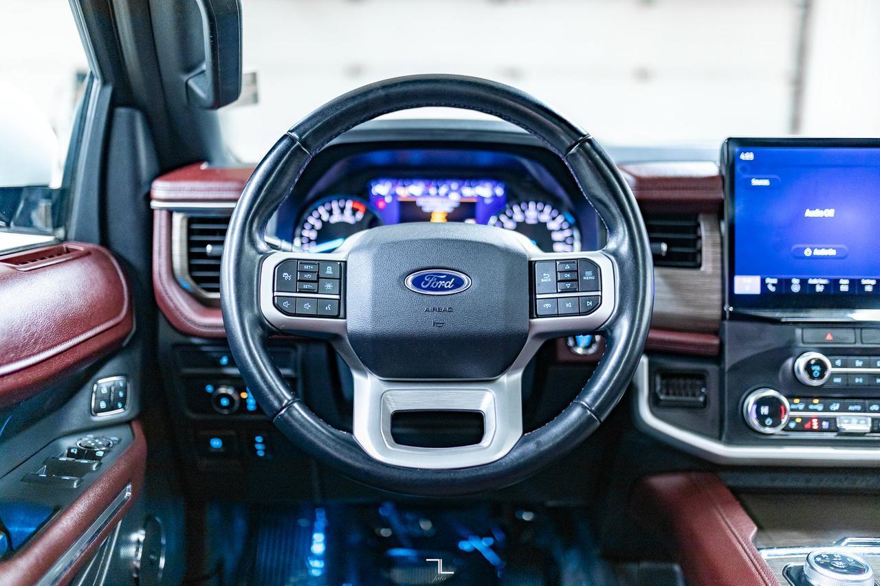 2022 Ford Expedition Max AWD Limited Leather Roof Nav BCam Red Deer AB