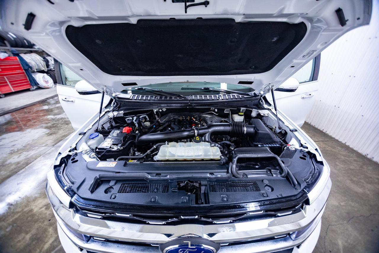 2022 Ford Expedition Max AWD Limited Leather Roof Nav BCam Red Deer AB