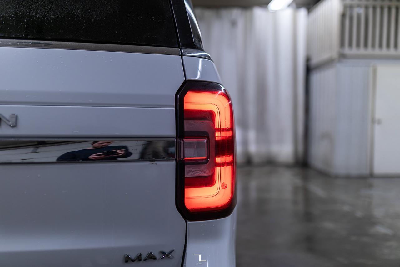 2022 Ford Expedition Max AWD Limited Leather Roof Nav BCam Red Deer AB