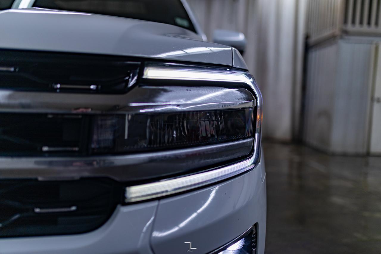 2022 Ford Expedition Max AWD Limited Leather Roof Nav BCam Red Deer AB