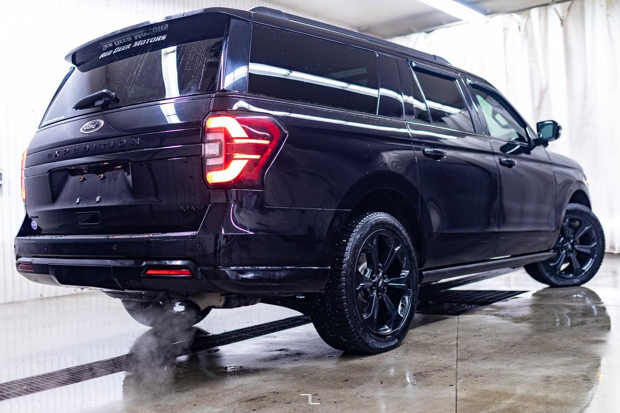 2022 Ford Expedition Max AWD Limited Stealth Edition Leather Roof Nav BCam Red Deer AB