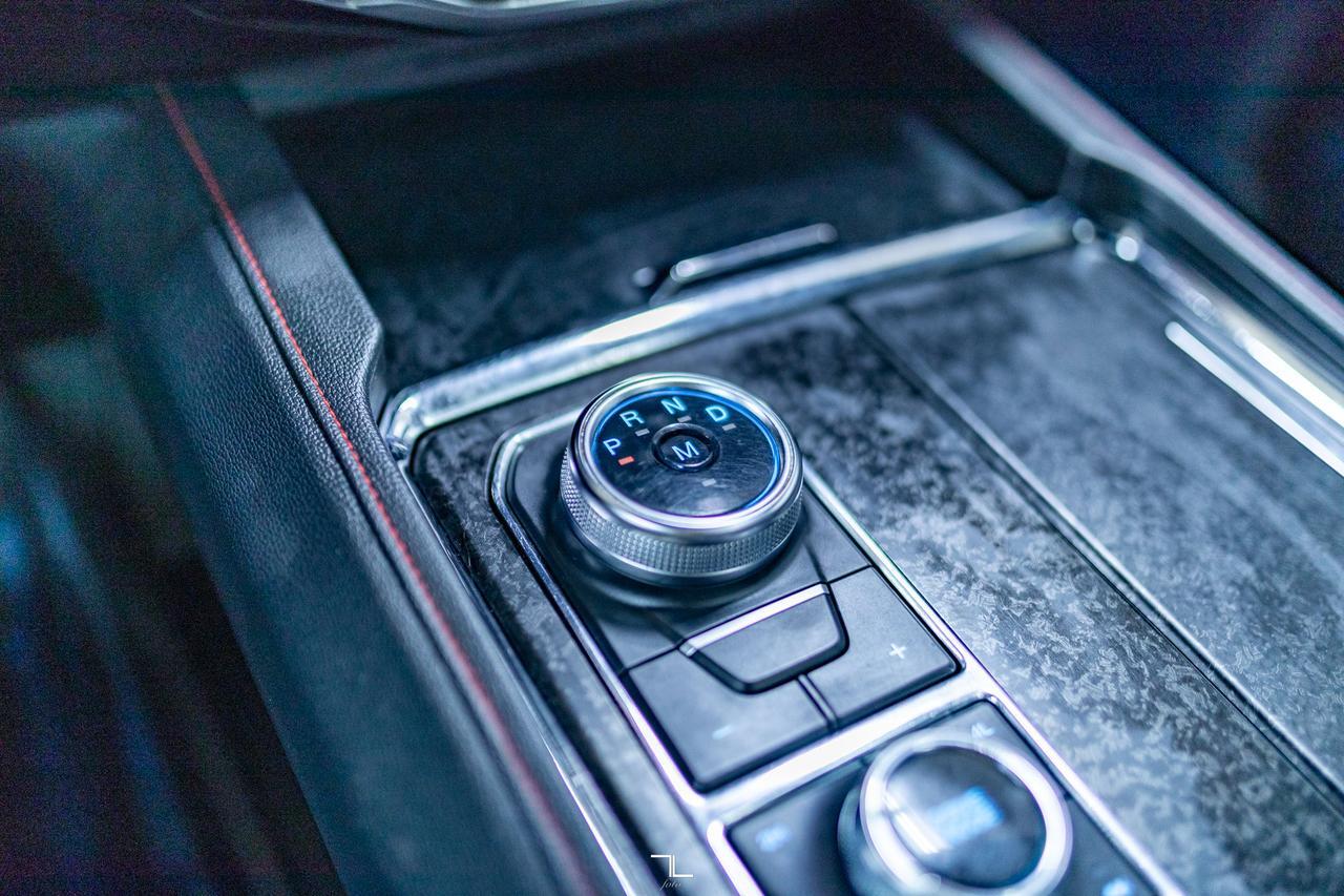 2022 Ford Expedition Max AWD Limited Stealth Edition Leather Roof Nav BCam Red Deer AB